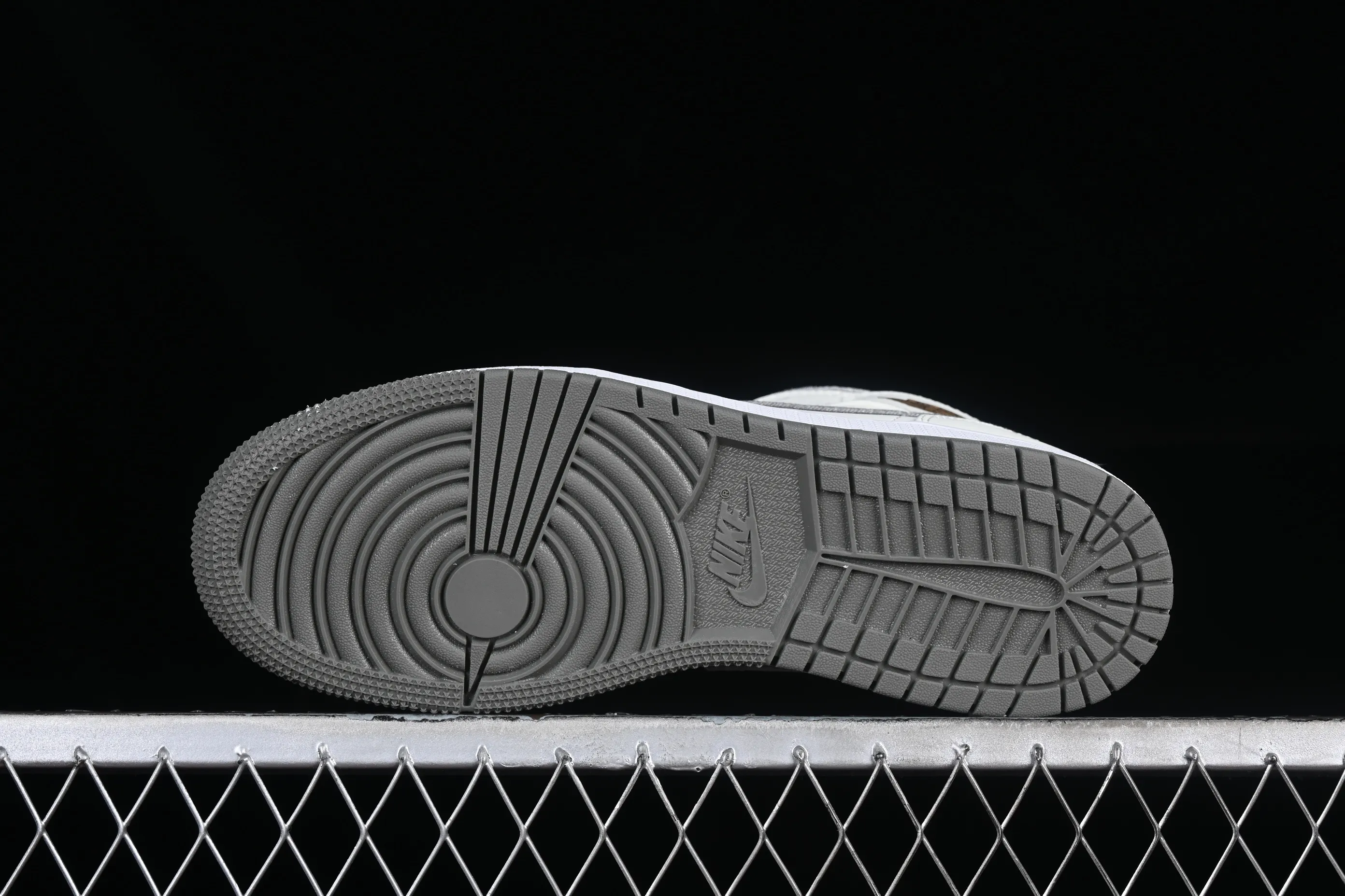All categories Air Jordan Jordan series basketball shoes Air Jordan 1 Mid G version pure original Air Jordan 1 Mid AJ1 Joe 1 rice gray Chinese culture casual sneakers FB9899-100
